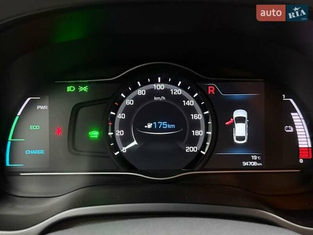 Синий Хендай Ioniq, объемом двигателя 0 л и пробегом 94 тыс. км за 13077 $, фото 17 на Automoto.ua
