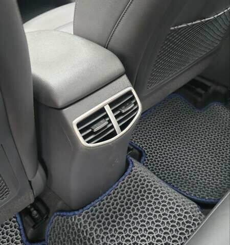 Синий Хендай Ioniq, объемом двигателя 0 л и пробегом 66 тыс. км за 17800 $, фото 55 на Automoto.ua