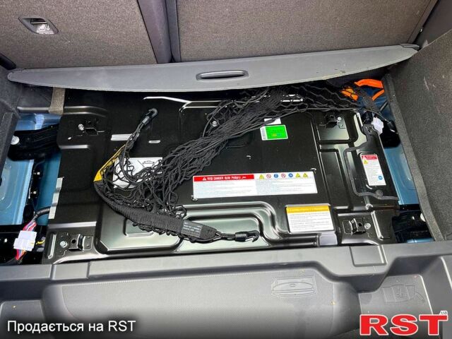 Синий Хендай Ioniq, объемом двигателя 1.6 л и пробегом 83 тыс. км за 13000 $, фото 8 на Automoto.ua