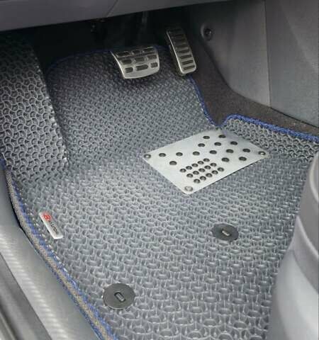 Синий Хендай Ioniq, объемом двигателя 0 л и пробегом 66 тыс. км за 17800 $, фото 48 на Automoto.ua