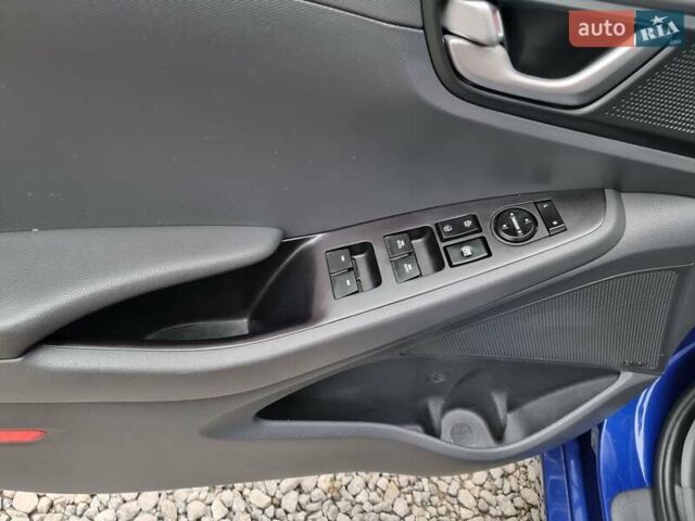 Синий Хендай Ioniq, объемом двигателя 0 л и пробегом 138 тыс. км за 12600 $, фото 20 на Automoto.ua