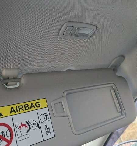 Синий Хендай Ioniq, объемом двигателя 0 л и пробегом 66 тыс. км за 17800 $, фото 51 на Automoto.ua