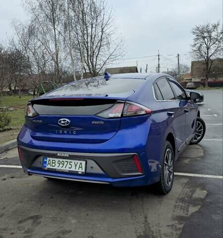 Синий Хендай Ioniq, объемом двигателя 0 л и пробегом 66 тыс. км за 17800 $, фото 5 на Automoto.ua