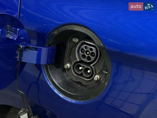 Синий Хендай Ioniq, объемом двигателя 0 л и пробегом 94 тыс. км за 13077 $, фото 9 на Automoto.ua