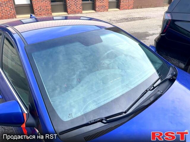 Синий Хендай Ioniq, объемом двигателя 1.6 л и пробегом 83 тыс. км за 13000 $, фото 2 на Automoto.ua