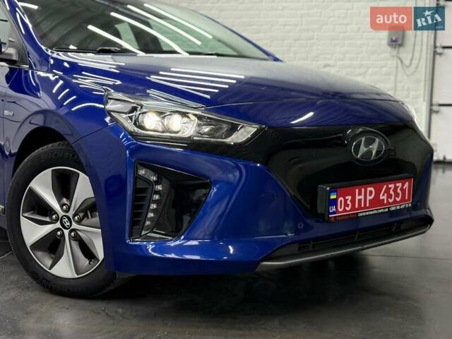 Синий Хендай Ioniq, объемом двигателя 0 л и пробегом 94 тыс. км за 13077 $, фото 1 на Automoto.ua