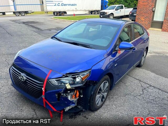 Синий Хендай Ioniq, объемом двигателя 1.6 л и пробегом 83 тыс. км за 13000 $, фото 3 на Automoto.ua