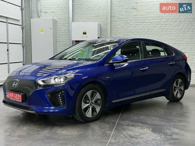Синий Хендай Ioniq, объемом двигателя 0 л и пробегом 94 тыс. км за 13077 $, фото 2 на Automoto.ua