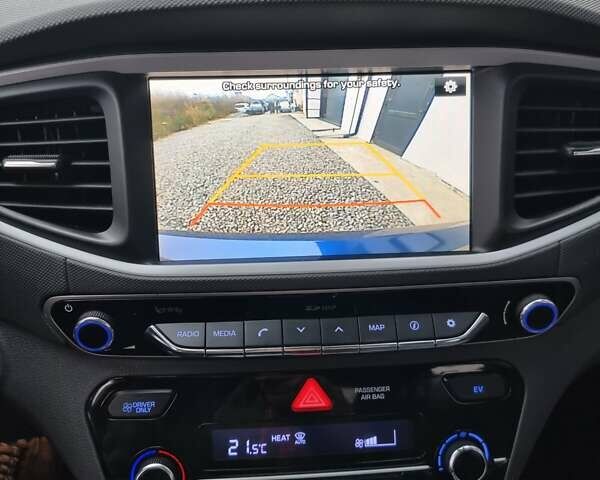 Синий Хендай Ioniq, объемом двигателя 0 л и пробегом 138 тыс. км за 12600 $, фото 25 на Automoto.ua