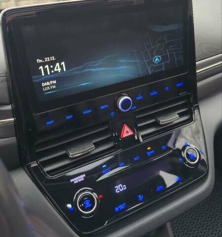 Синий Хендай Ioniq, объемом двигателя 0 л и пробегом 66 тыс. км за 17800 $, фото 45 на Automoto.ua