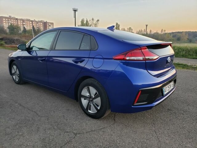 Синій Хендай Ioniq, об'ємом двигуна 1.6 л та пробігом 73 тис. км за 17800 $, фото 6 на Automoto.ua
