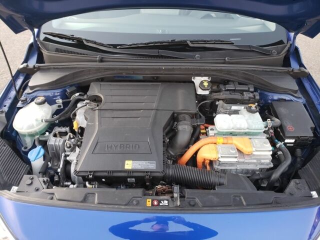 Синій Хендай Ioniq, об'ємом двигуна 1.6 л та пробігом 73 тис. км за 17800 $, фото 19 на Automoto.ua