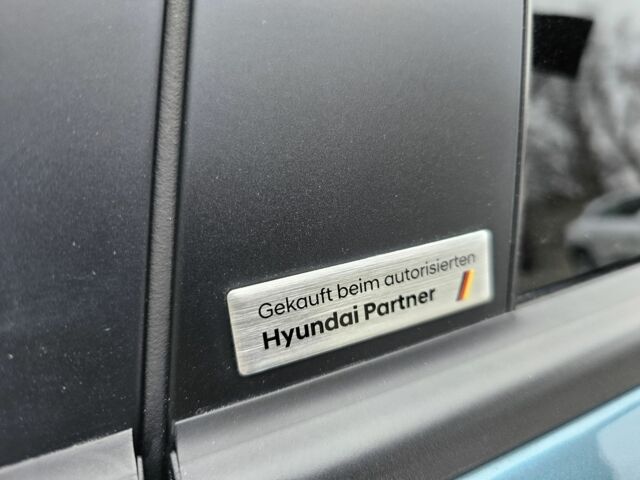 Синий Хендай Ioniq, объемом двигателя 0 л и пробегом 28 тыс. км за 18500 $, фото 8 на Automoto.ua