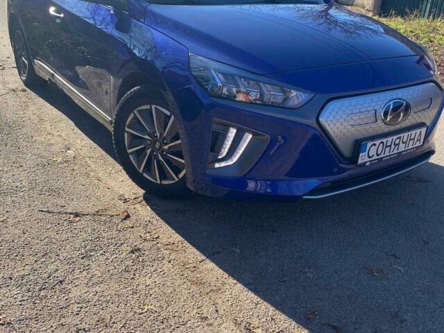 Синий Хендай Ioniq, объемом двигателя 0 л и пробегом 91 тыс. км за 16000 $, фото 1 на Automoto.ua