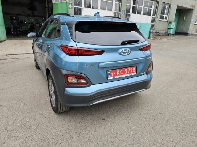 Синий Хендай Ioniq, объемом двигателя 0 л и пробегом 28 тыс. км за 18500 $, фото 2 на Automoto.ua