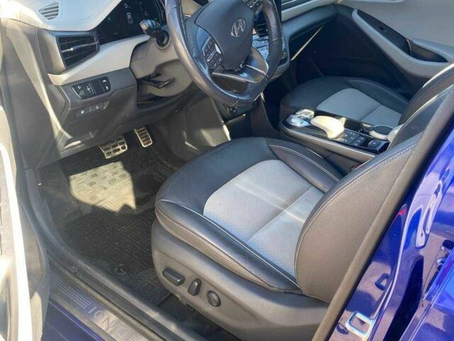 Синий Хендай Ioniq, объемом двигателя 0 л и пробегом 91 тыс. км за 16000 $, фото 5 на Automoto.ua