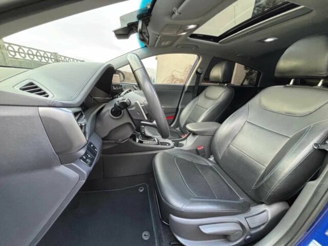 Синій Хендай Ioniq, об'ємом двигуна 0 л та пробігом 55 тис. км за 13000 $, фото 16 на Automoto.ua