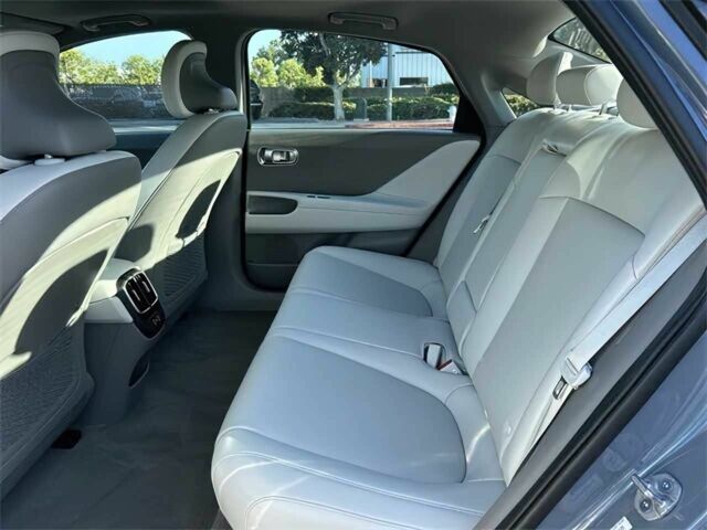 Синий Хендай Ioniq, объемом двигателя 0 л и пробегом 6 тыс. км за 18000 $, фото 11 на Automoto.ua