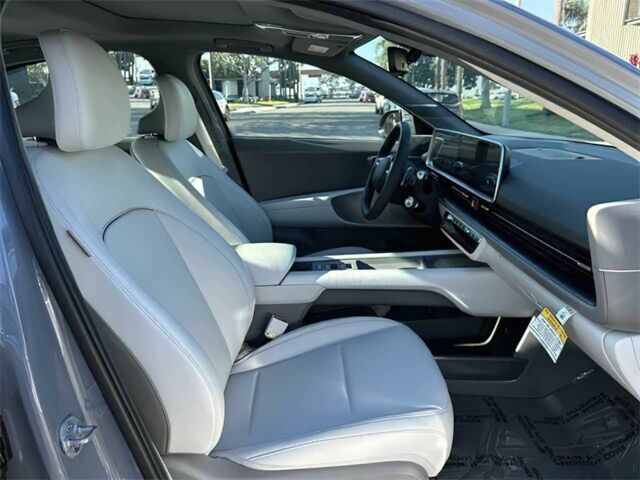 Синий Хендай Ioniq, объемом двигателя 0 л и пробегом 6 тыс. км за 18000 $, фото 9 на Automoto.ua