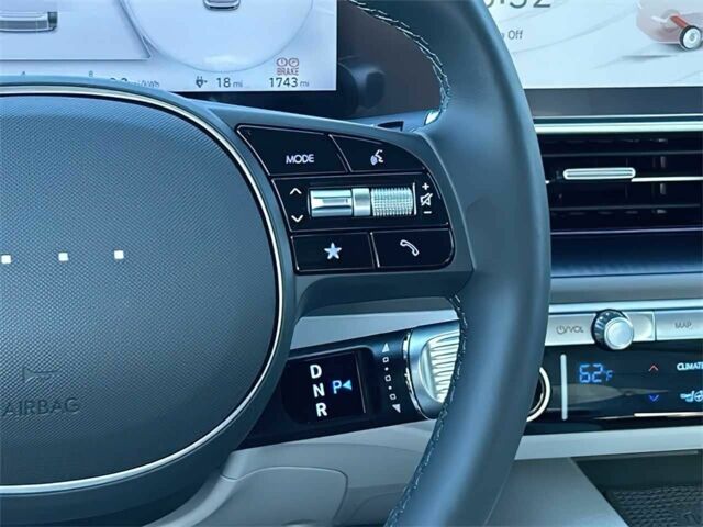 Синий Хендай Ioniq, объемом двигателя 0 л и пробегом 6 тыс. км за 18000 $, фото 16 на Automoto.ua