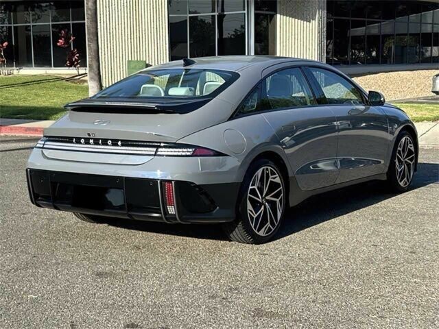 Синий Хендай Ioniq, объемом двигателя 0 л и пробегом 6 тыс. км за 18000 $, фото 6 на Automoto.ua