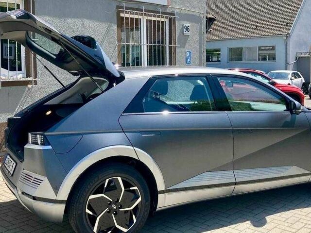 Синий Хендай Ioniq, объемом двигателя 0 л и пробегом 26 тыс. км за 13600 $, фото 1 на Automoto.ua