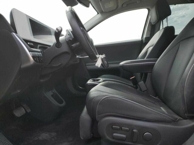 Синий Хендай Ioniq, объемом двигателя 0 л и пробегом 80 тыс. км за 19900 $, фото 8 на Automoto.ua