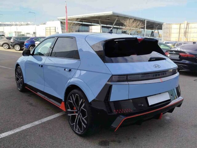 Синий Хендай Ioniq, объемом двигателя 0 л и пробегом 13 тыс. км за 27000 $, фото 3 на Automoto.ua