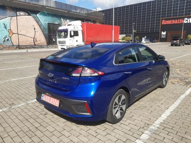 Синий Хендай Ioniq, объемом двигателя 0 л и пробегом 97 тыс. км за 289 $, фото 3 на Automoto.ua