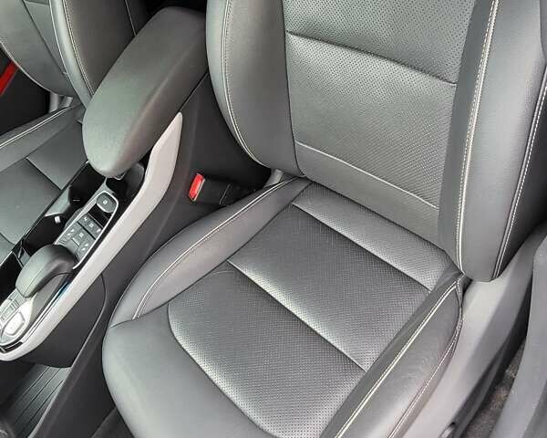 Синий Хендай Ioniq, объемом двигателя 0 л и пробегом 59 тыс. км за 14900 $, фото 18 на Automoto.ua