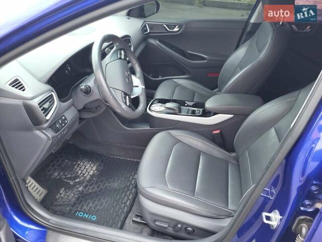 Синий Хендай Ioniq, объемом двигателя 0 л и пробегом 59 тыс. км за 14900 $, фото 8 на Automoto.ua