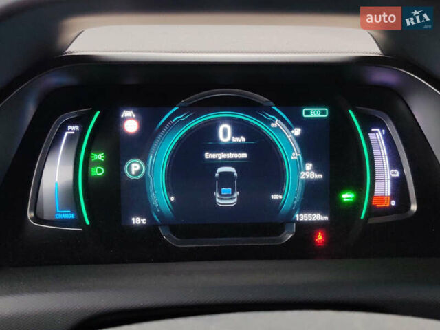 Синий Хендай Ioniq, объемом двигателя 0 л и пробегом 135 тыс. км за 15000 $, фото 10 на Automoto.ua