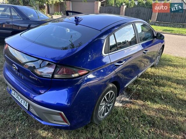 Синій Хендай Ioniq, об'ємом двигуна 0 л та пробігом 65 тис. км за 16200 $, фото 3 на Automoto.ua