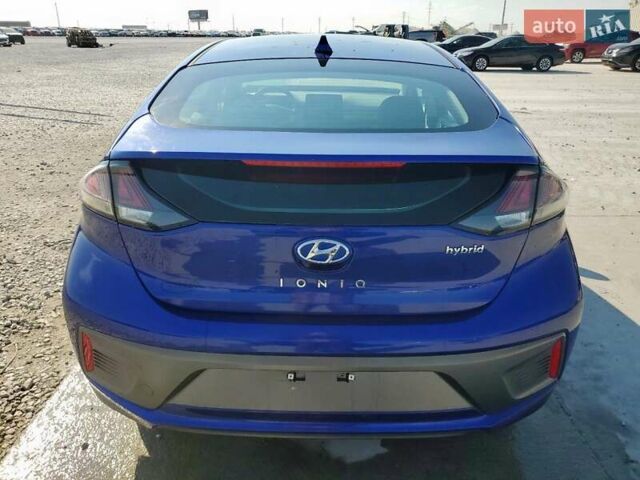 Синий Хендай Ioniq, объемом двигателя 1.58 л и пробегом 145 тыс. км за 3000 $, фото 5 на Automoto.ua