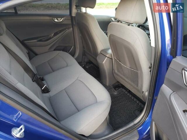 Синий Хендай Ioniq, объемом двигателя 1.6 л и пробегом 86 тыс. км за 16800 $, фото 12 на Automoto.ua