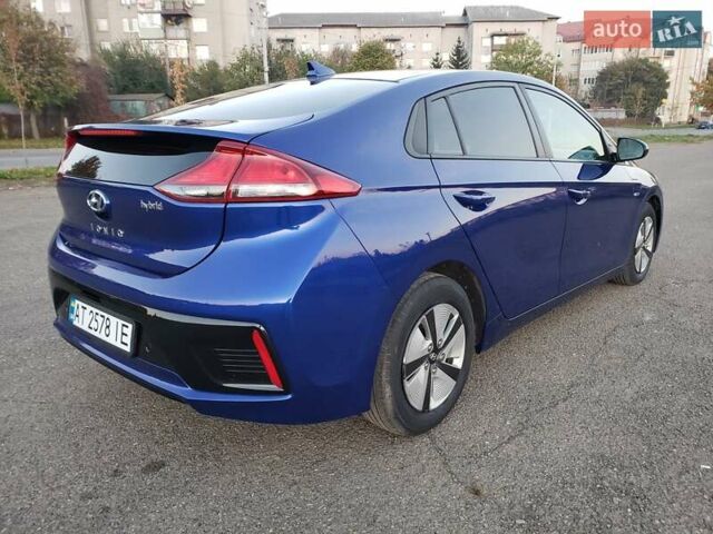 Синий Хендай Ioniq, объемом двигателя 1.6 л и пробегом 86 тыс. км за 16800 $, фото 3 на Automoto.ua
