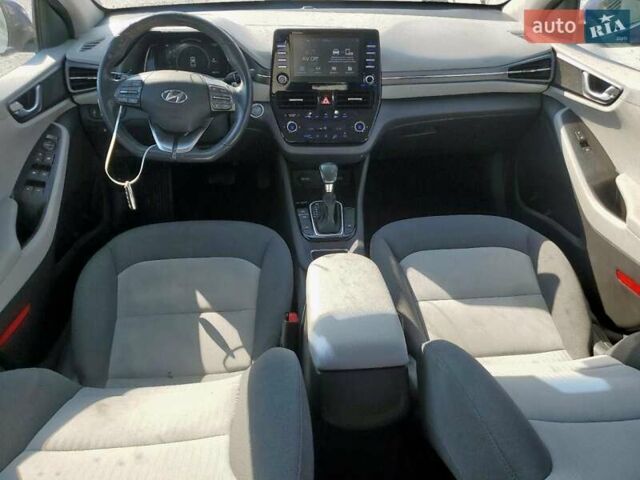 Синий Хендай Ioniq, объемом двигателя 1.58 л и пробегом 145 тыс. км за 3000 $, фото 7 на Automoto.ua