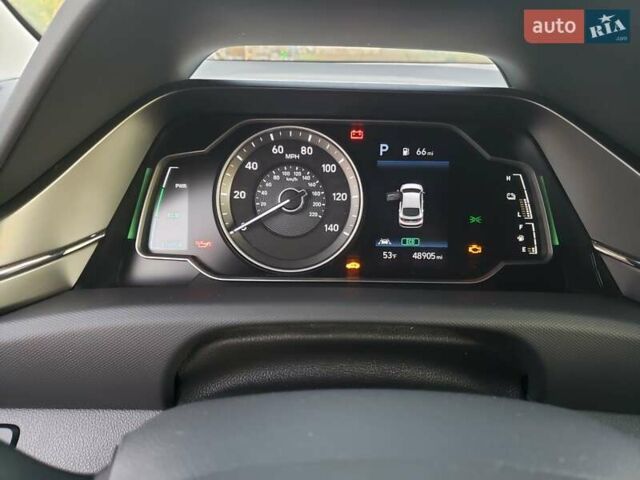 Синий Хендай Ioniq, объемом двигателя 1.6 л и пробегом 86 тыс. км за 16800 $, фото 13 на Automoto.ua