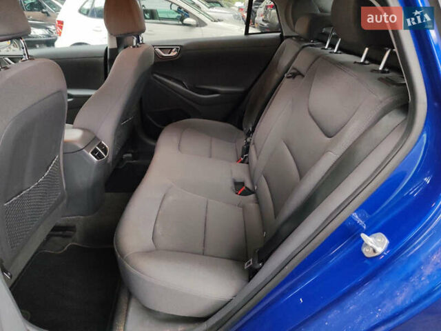 Синий Хендай Ioniq, объемом двигателя 0 л и пробегом 135 тыс. км за 15000 $, фото 8 на Automoto.ua