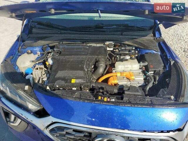 Синий Хендай Ioniq, объемом двигателя 1.58 л и пробегом 145 тыс. км за 3000 $, фото 10 на Automoto.ua