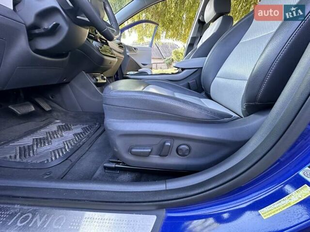Синій Хендай Ioniq, об'ємом двигуна 0 л та пробігом 65 тис. км за 16200 $, фото 14 на Automoto.ua