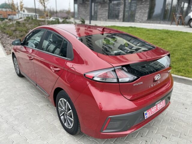 Синій Хендай Ioniq, об'ємом двигуна 0 л та пробігом 54 тис. км за 14500 $, фото 3 на Automoto.ua