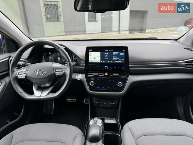 Синий Хендай Ioniq, объемом двигателя 0 л и пробегом 149 тыс. км за 15400 $, фото 41 на Automoto.ua