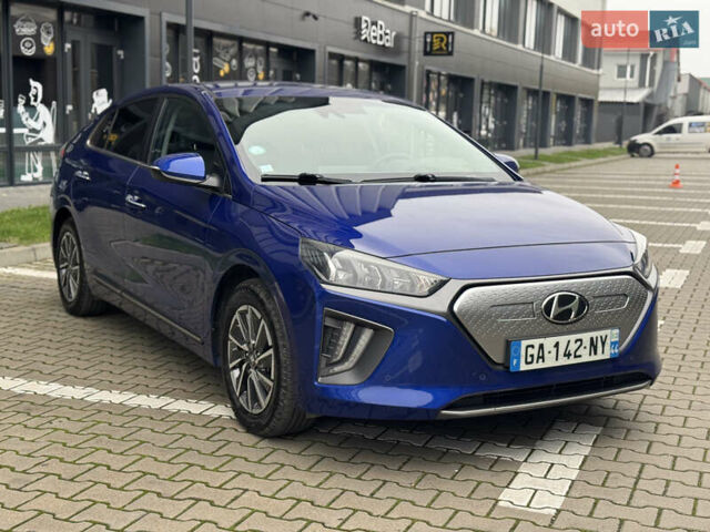 Синий Хендай Ioniq, объемом двигателя 0 л и пробегом 149 тыс. км за 15400 $, фото 9 на Automoto.ua