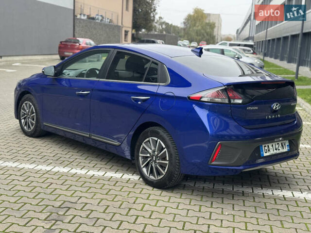 Синий Хендай Ioniq, объемом двигателя 0 л и пробегом 149 тыс. км за 15400 $, фото 28 на Automoto.ua