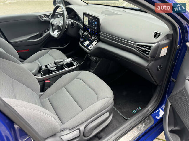 Синий Хендай Ioniq, объемом двигателя 0 л и пробегом 149 тыс. км за 15400 $, фото 39 на Automoto.ua
