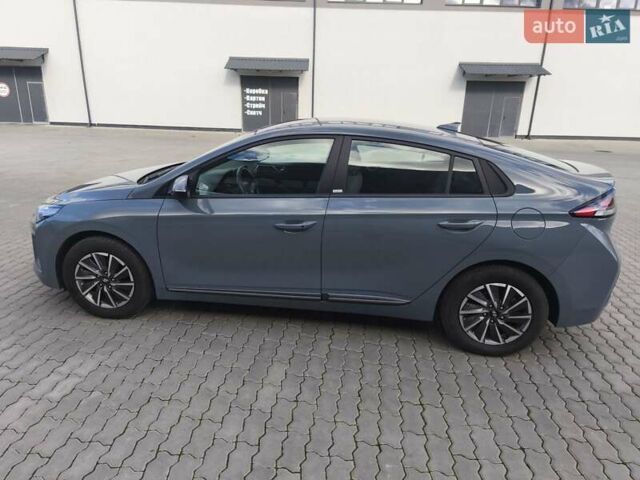 Синій Хендай Ioniq, об'ємом двигуна 0 л та пробігом 57 тис. км за 16600 $, фото 27 на Automoto.ua