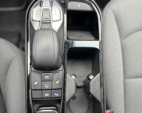 Синий Хендай Ioniq, объемом двигателя 0 л и пробегом 150 тыс. км за 15850 $, фото 43 на Automoto.ua