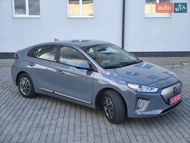 Синій Хендай Ioniq, об'ємом двигуна 0 л та пробігом 57 тис. км за 16600 $, фото 68 на Automoto.ua