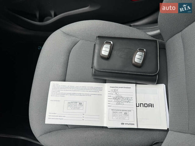 Синий Хендай Ioniq, объемом двигателя 0 л и пробегом 150 тыс. км за 15850 $, фото 38 на Automoto.ua